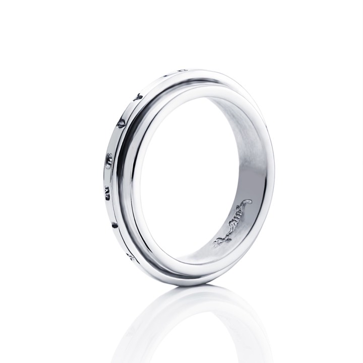 AVO Edge Ring Silber in der Gruppe Ringe / Silberringe bei SCANDINAVIAN JEWELRY DESIGN (13-100-00273)