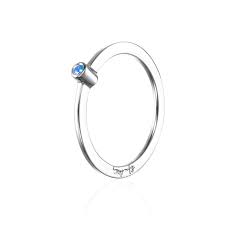 Micro Blink Ring - Blue Topaz Silver in der Gruppe Ringe / Silberringe bei SCANDINAVIAN JEWELRY DESIGN (13-100-02423)