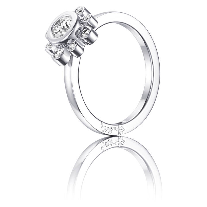 Sweet Hearts Crown 0.30 ct diamant Ring Weißgold in der Gruppe Ringe / Diamantringe bei SCANDINAVIAN JEWELRY DESIGN (13-102-01161)