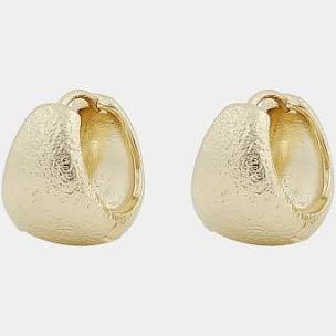 Serena oval ear Gold in der Gruppe Ohrringe / Goldohrringe bei SCANDINAVIAN JEWELRY DESIGN (1312-6400-257)