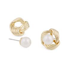 Soap pearl knot ear Gold in der Gruppe Ohrringe / Perlenohrringe bei SCANDINAVIAN JEWELRY DESIGN (1339-6400-362)