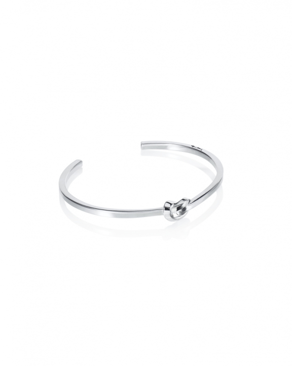 Love Knot Cuff Silver in der Gruppe Armbänder / Silberarmbänder bei SCANDINAVIAN JEWELRY DESIGN (14-100-02171-0000)