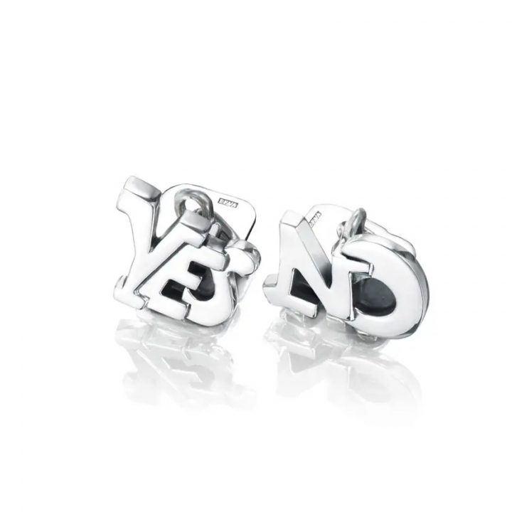 Yes/No Cufflinks Manschettknappar Silber in der Gruppe  bei SCANDINAVIAN JEWELRY DESIGN (15-100-00241-0000)