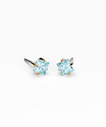 GT Tiffany Edge 5 mm, CZ Aquamarine gold in der Gruppe Ohrringe / Goldohrringe bei SCANDINAVIAN JEWELRY DESIGN (15-1304-305)