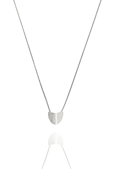 Roof big pendant Halsketten Silber 45-50 cm in der Gruppe Halsketten / Silberhalsketten bei SCANDINAVIAN JEWELRY DESIGN (1722210001)