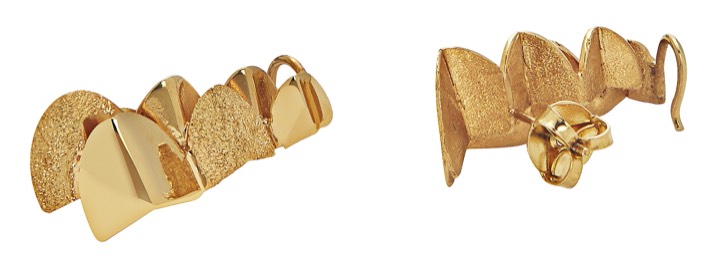 Roof double Ohrring Gold in der Gruppe Ohrringe / Goldohrringe bei SCANDINAVIAN JEWELRY DESIGN (1723420001)