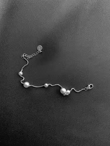  in der Gruppe Armbänder / Silberarmbänder bei SCANDINAVIAN JEWELRY DESIGN (2224371012)