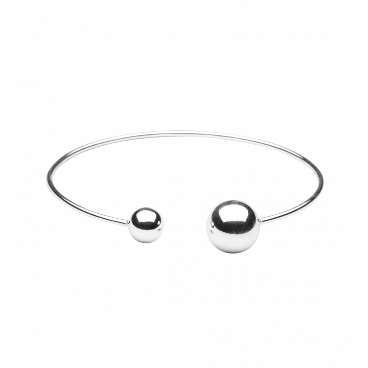  in der Gruppe Armbänder / Silberarmbänder bei SCANDINAVIAN JEWELRY DESIGN (2311370001)