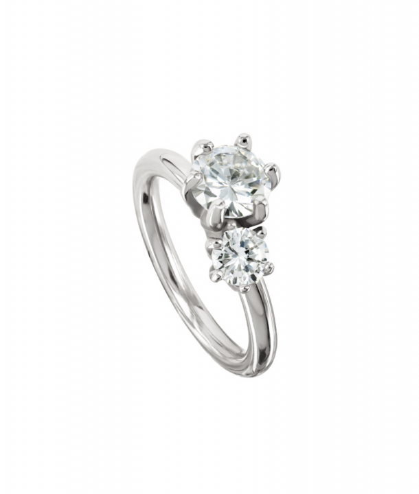 JULIE Ring SIlver in der Gruppe Ringe / Silberringe bei SCANDINAVIAN JEWELRY DESIGN (37)