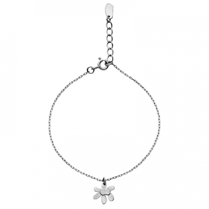 Berta Armbänder Silber in der Gruppe Armbänder / Silberarmbänder bei SCANDINAVIAN JEWELRY DESIGN (8600c)