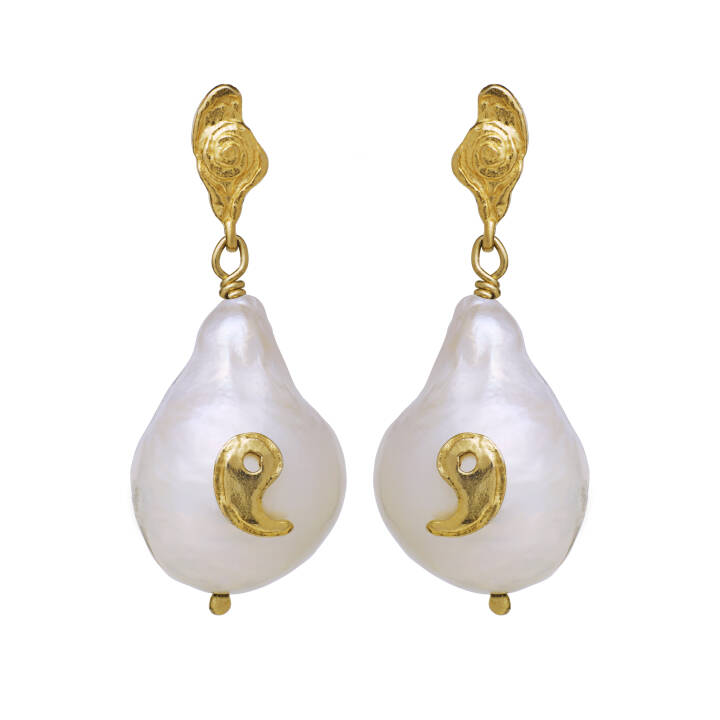 Lucia Ohrring  in der Gruppe Ohrringe / Perlenohrringe bei SCANDINAVIAN JEWELRY DESIGN (9709A)