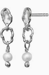  in der Gruppe Ohrringe / Perlenohrringe bei SCANDINAVIAN JEWELRY DESIGN (9728c)