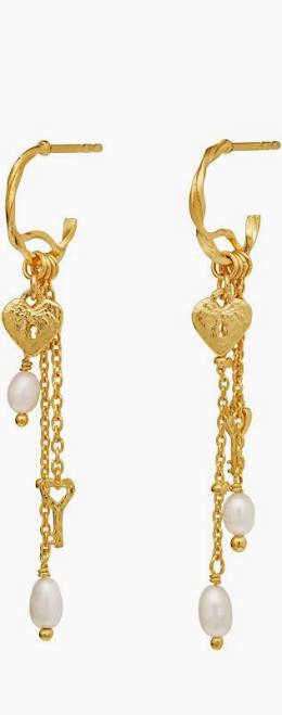 IDRIS Earrings Gold in der Gruppe Ohrringe / Perlenohrringe bei SCANDINAVIAN JEWELRY DESIGN (9952A)