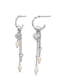 IDRIS Earrings Silver in der Gruppe Ohrringe / Perlenohrringe bei SCANDINAVIAN JEWELRY DESIGN (9952C)