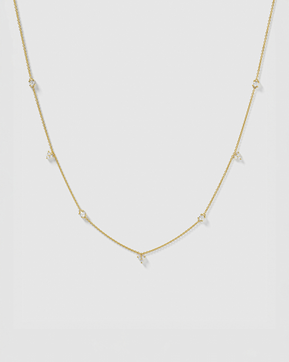 Celestia Necklace Gold in der Gruppe Halsketten / Goldhalsketten bei SCANDINAVIAN JEWELRY DESIGN (NG1407)