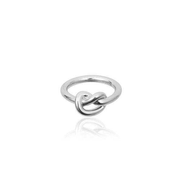 Knot Ring (Silber) in der Gruppe Ringe bei SCANDINAVIAN JEWELRY DESIGN (R1641RHS0)