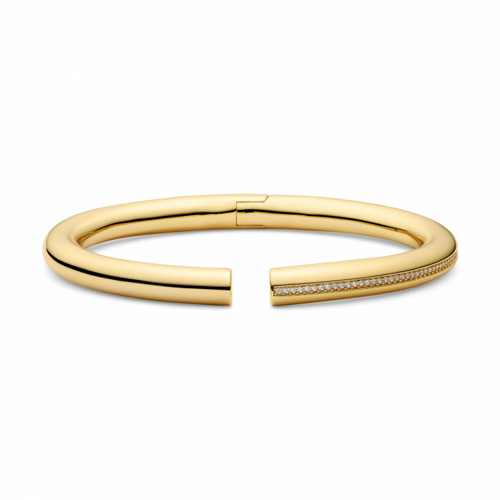PALERMO BANGLE Gold in der Gruppe Armbänder / Armreifen bei SCANDINAVIAN JEWELRY DESIGN (SJ-BG2588-CZ-YG)