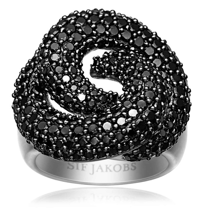 BOVALINO ring schwarze Zirkoner (Silber) in der Gruppe Ringe / Silberringe bei SCANDINAVIAN JEWELRY DESIGN (SJ-R10782-BK)