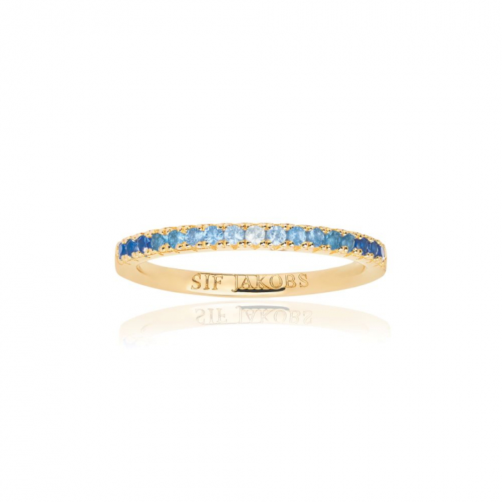 Ellera - 18k Goldpläterad med zirkoner i blå och vit gradient Ring in der Gruppe Ringe / Goldringe bei SCANDINAVIAN JEWELRY DESIGN (SJ-R2869-GBL-YG)