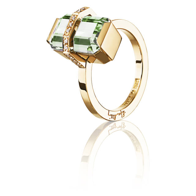 Little Bend Over - Green Quartz Ring Gold