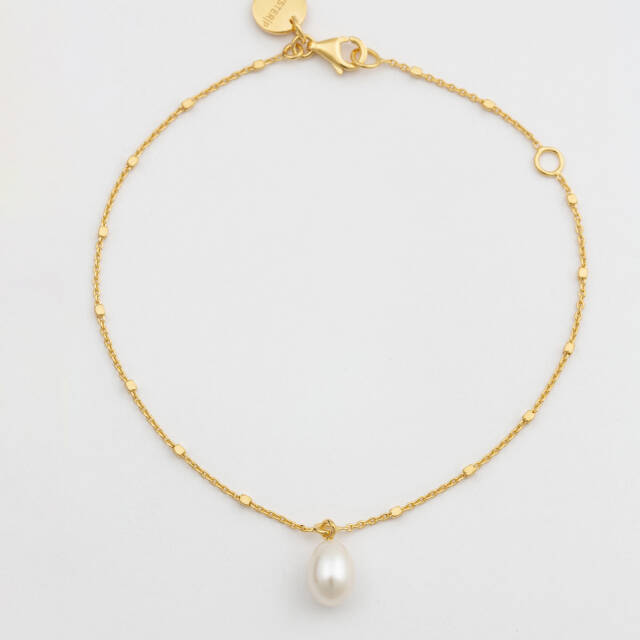 Treasure Single Pearl Bracelet Gold