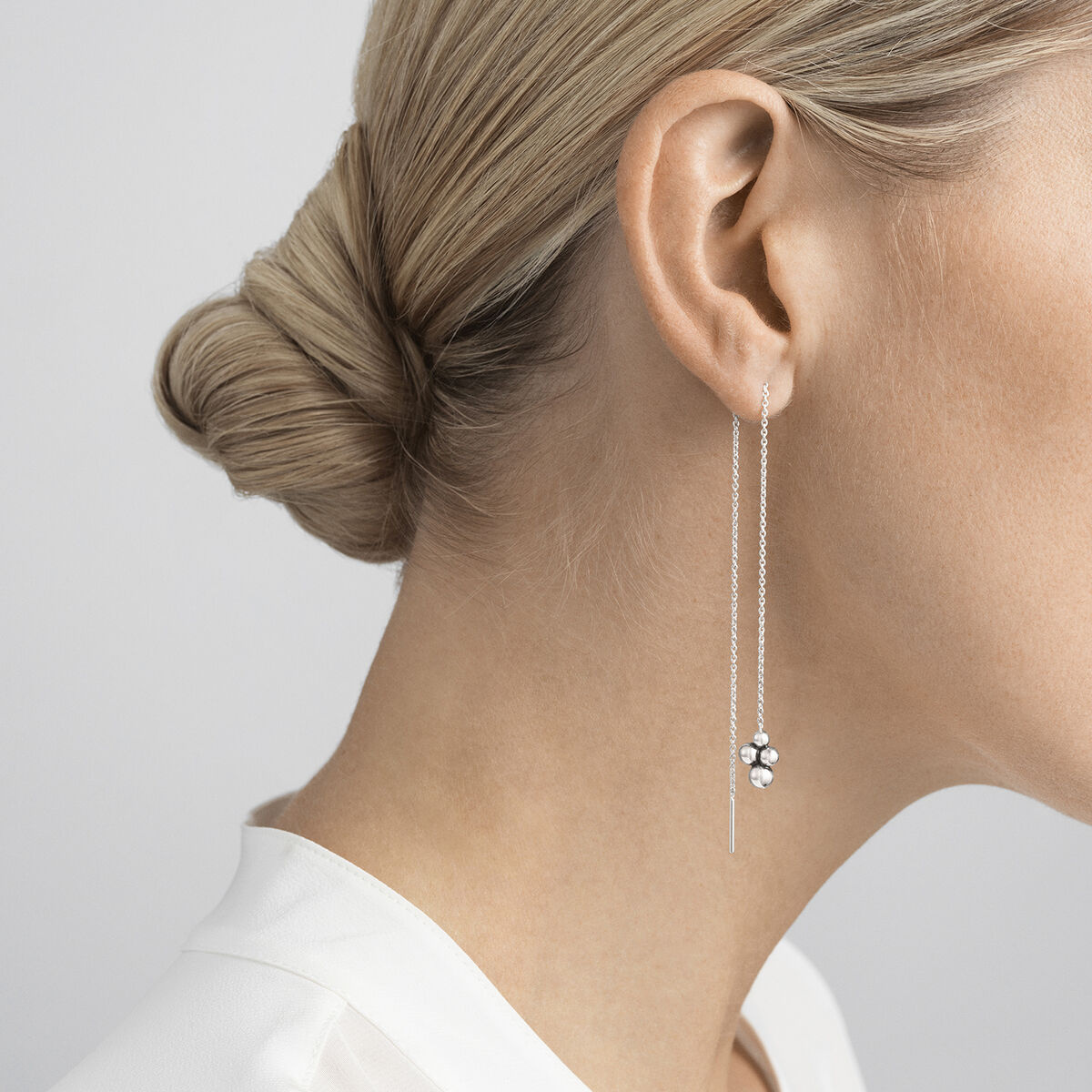 MOONLIGHT GRAPES THREADER Ohrring Silber