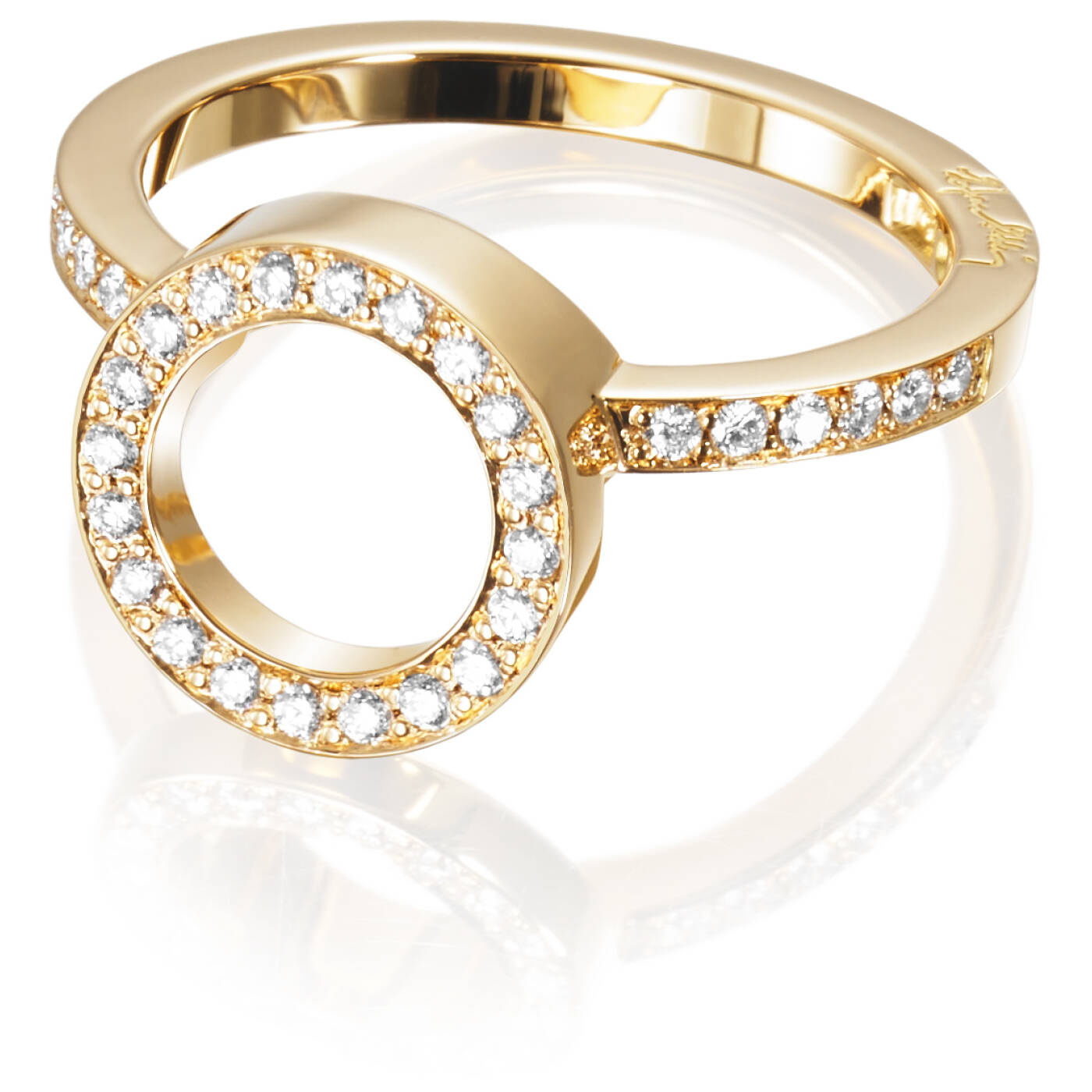 Circle Of Love II Ring Gold