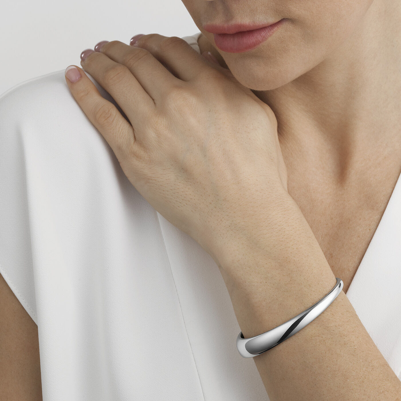 CURVE SMALL BANGLE Armbänder Silber