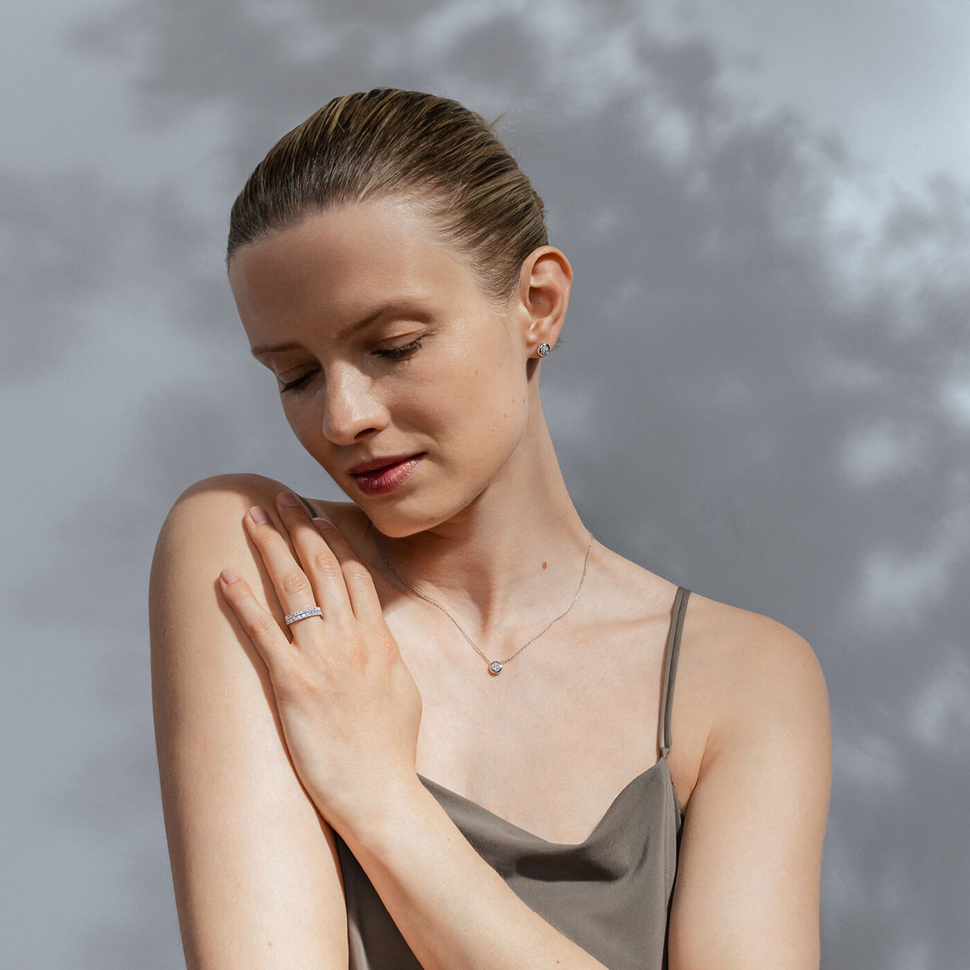 AURORA Ohrring Weißgold Diamant PAVÉ 0.21 ct