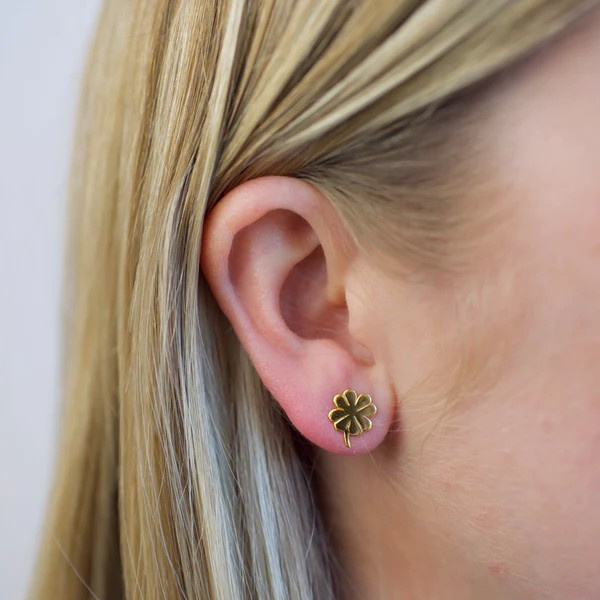 Clover studs Gold