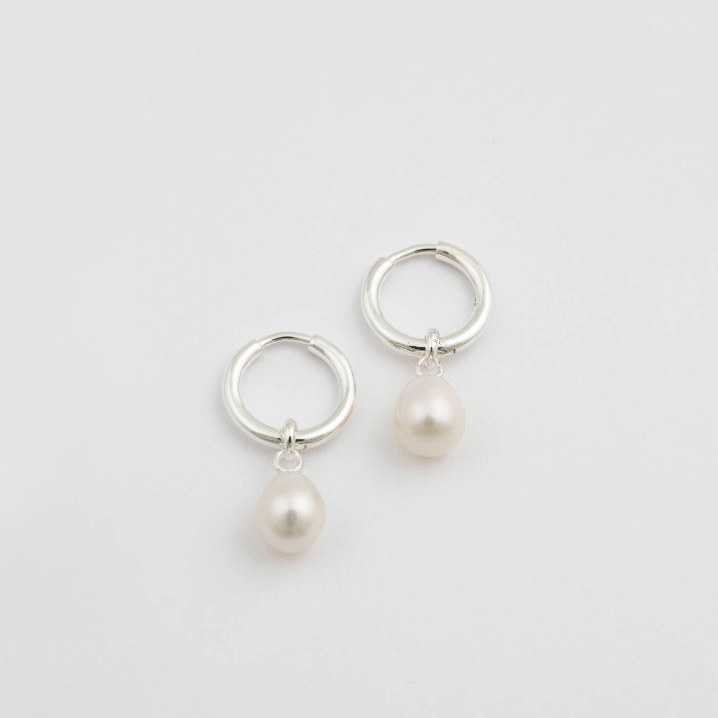 Treasure Pearl Hoops Silber