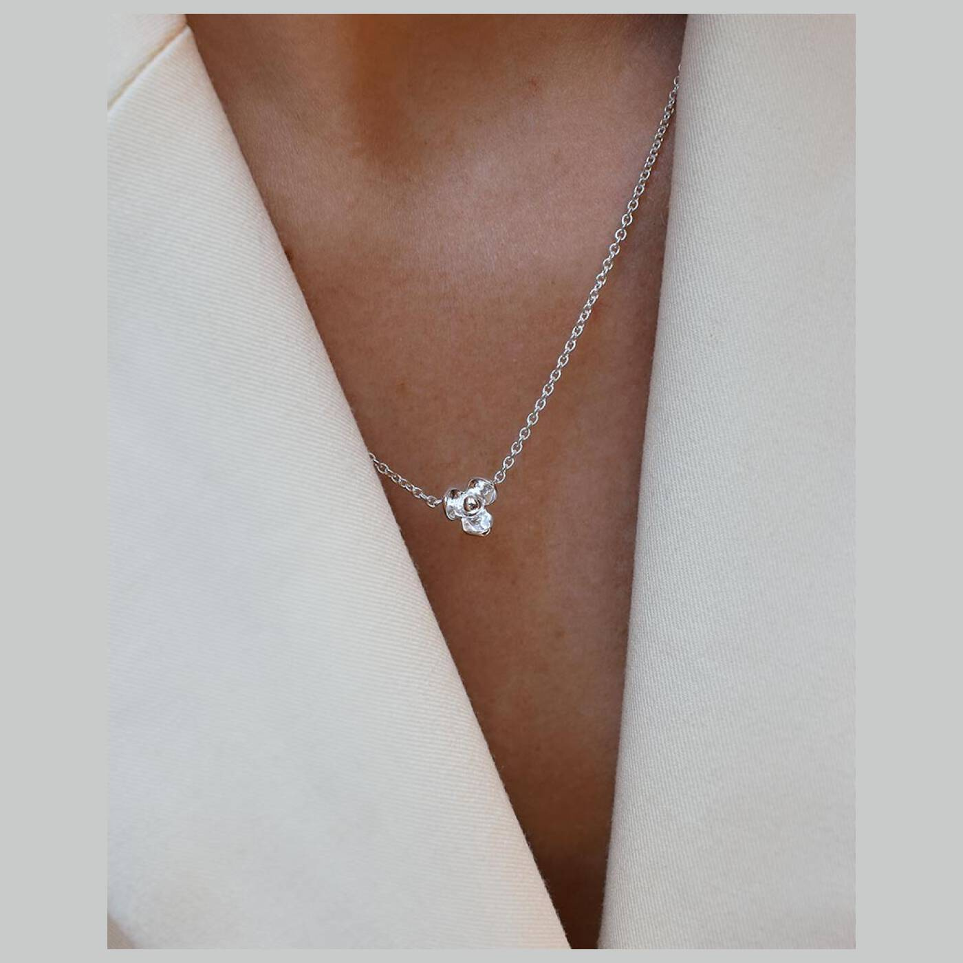 Lotus Halsketten Silber