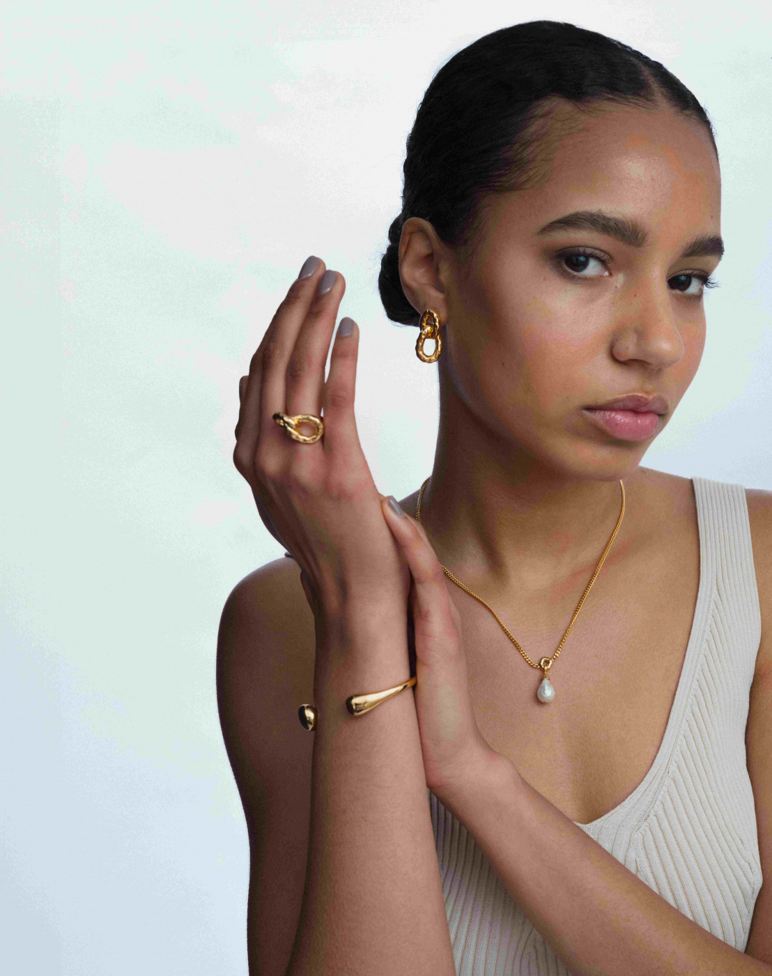 Bolded Hammered Links Ring Gold